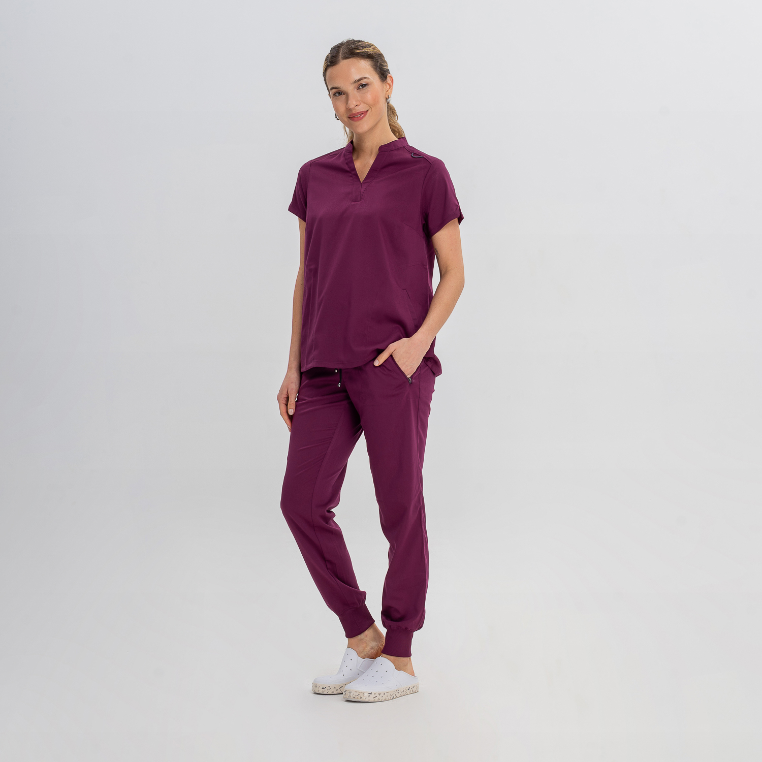 Avery Eden Jogger Wine